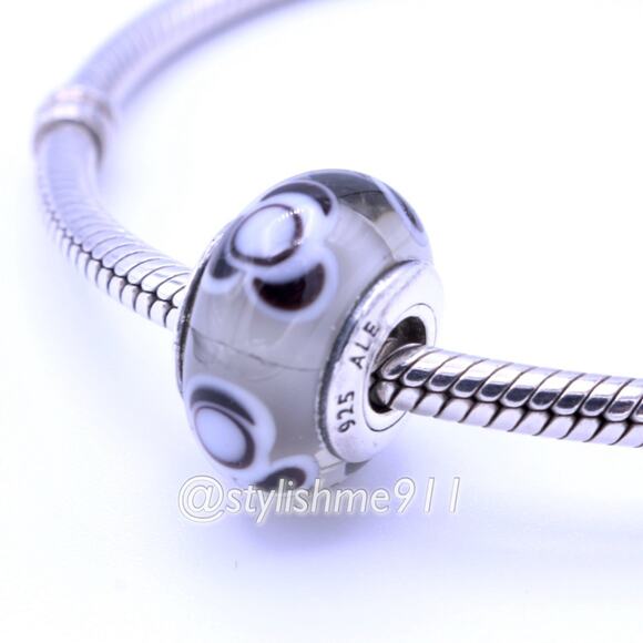 PANDORA Flowers For You Grey Glass Murano Bead - Picture 1 of 10